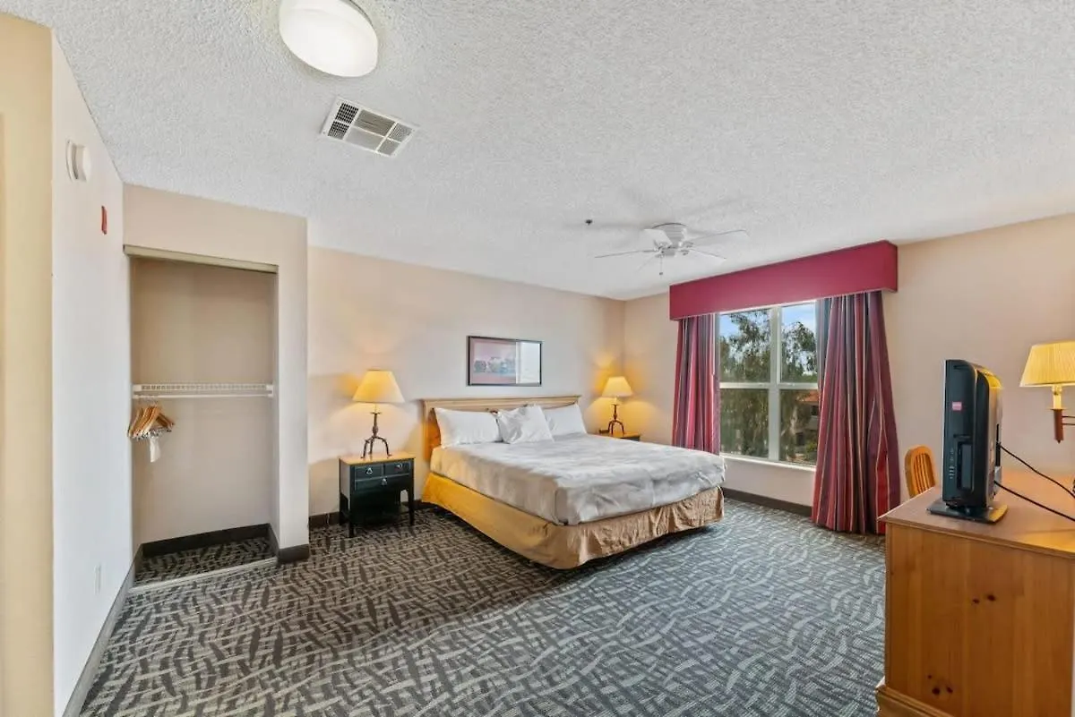 Scottsdale 2 Bd 2 Ba Furnished Apt 4 Full Beds